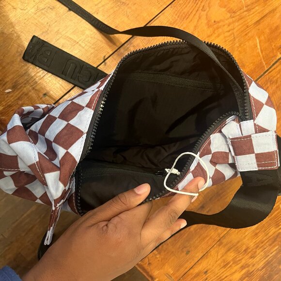 NWT Baggu Medium Nylon Crescent Bag - Picture 4 of 4